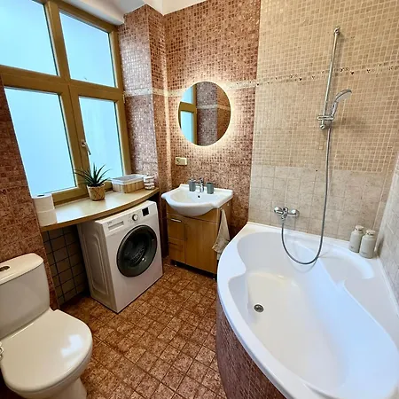 דירה Urban Jungle 2-bedroom Old Town Air Conditioned